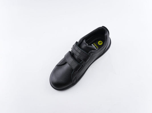 Venture Black School Shoes | Bobux